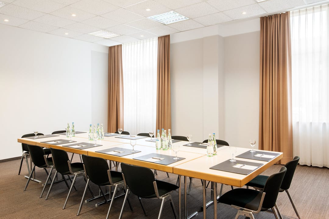 Meeting Room NH Frankfurt Airport West