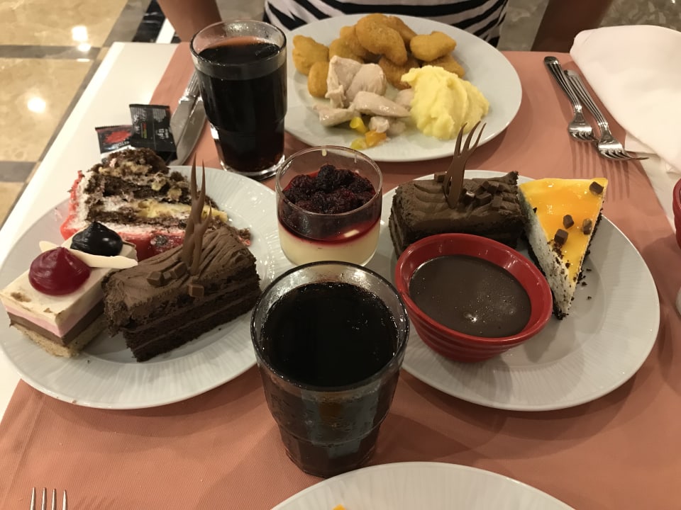 Gastro Side Royal Palace Hotel & Spa