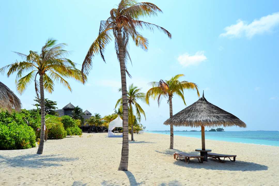 Strand Kuredu Island Resort & Spa
