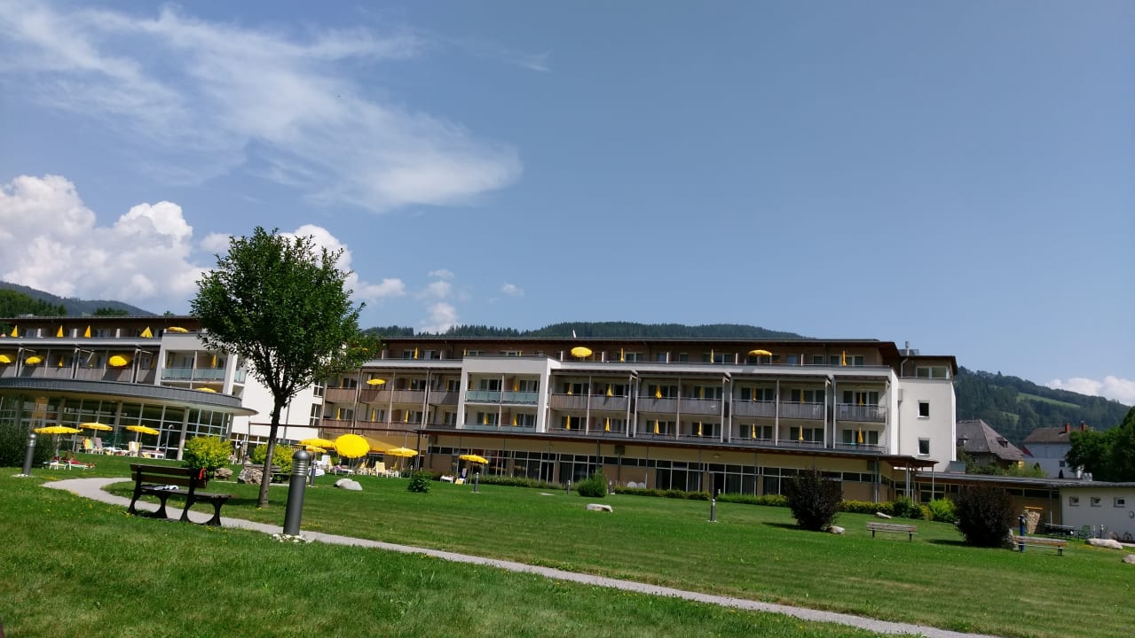 Außenansicht OptimaMed Gesundheitsresort Bad St. Leonhard