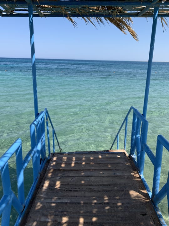 Strand Menaville Safaga