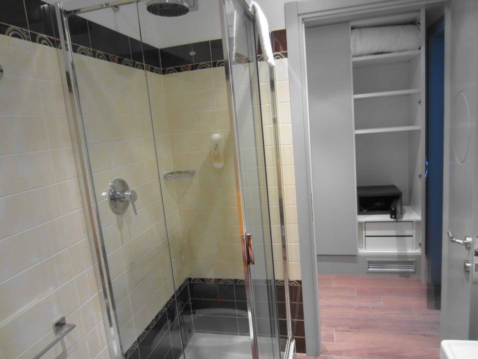 Badimpression Grand Hotel Forlì