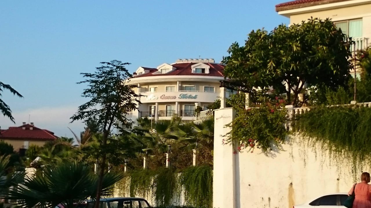 Ohne worte Alba Queen Hotel