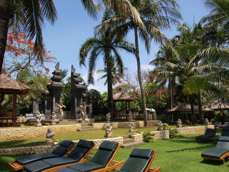Liegewiese Bali Mandira Beach Resort & Spa