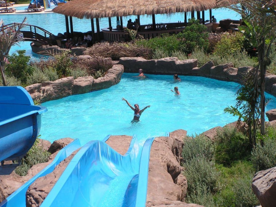 Zabawy w wodzie Pyramisa Beach Resort Sahl Hasheesh