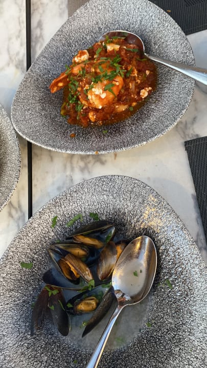 Gastro Crystal Springs Beach Hotel