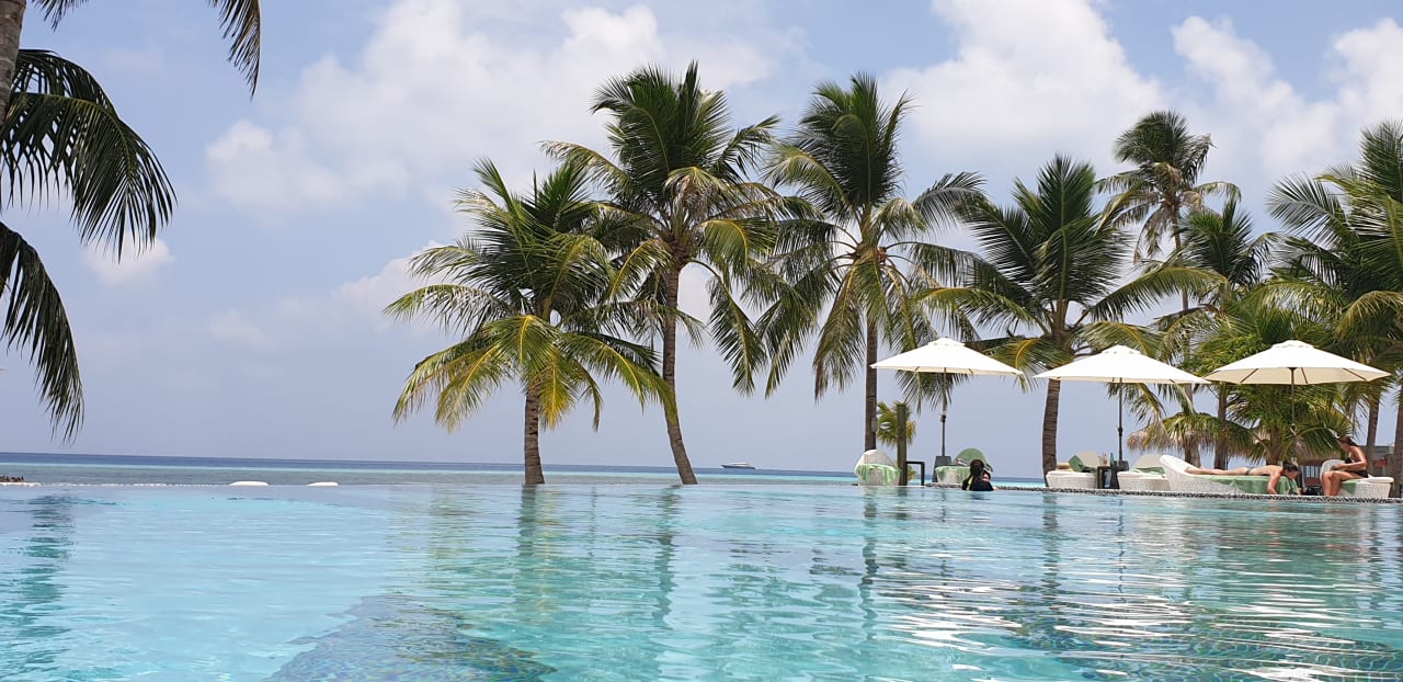 Pool OZEN LIFE MAADHOO