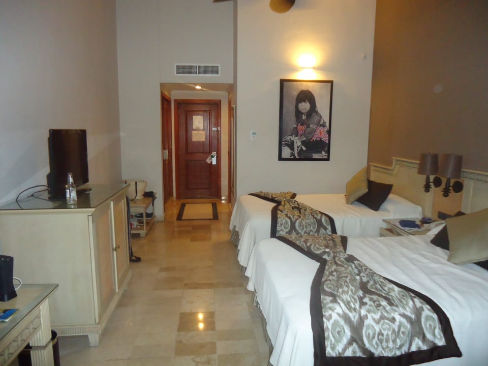 Tolles und geräumiges Zimmer Grand Palladium Kantenah Resort & Spa