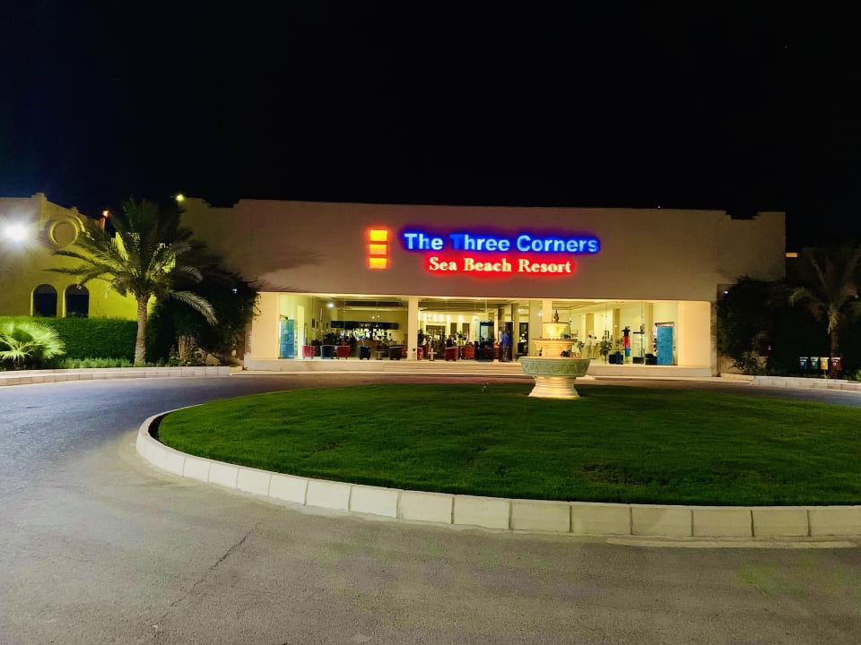 Außenansicht Three Corners Sea Beach Resort