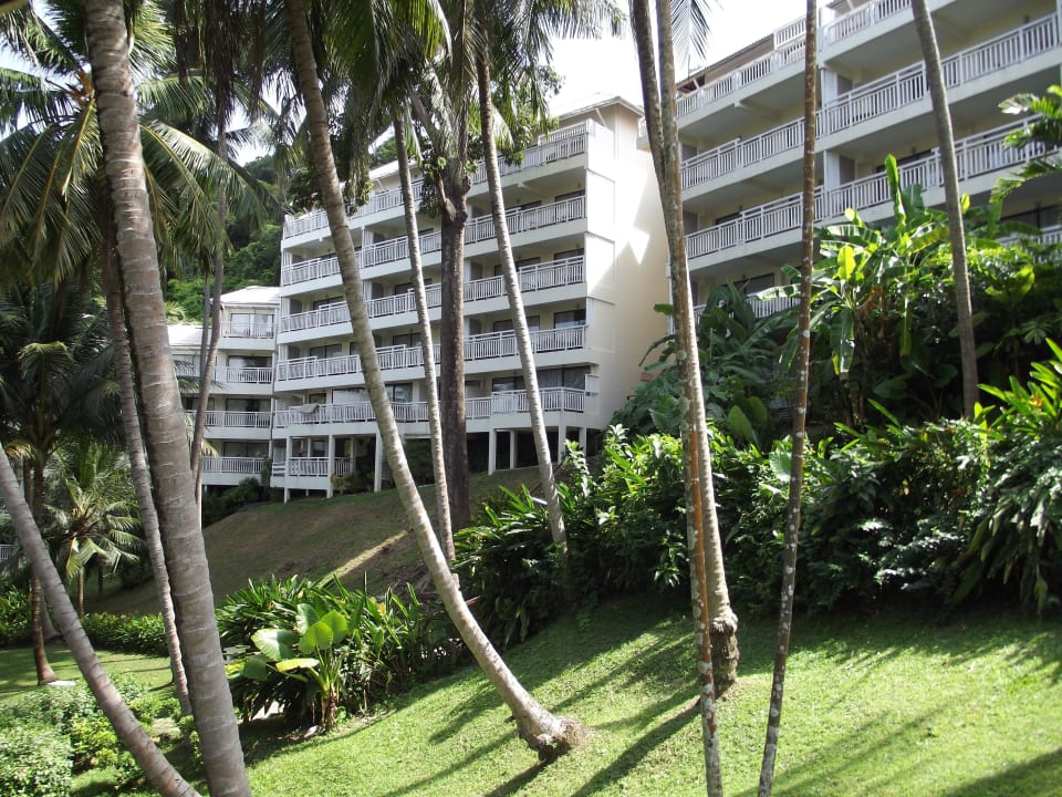Blick auf die S- und L-Wings  Cape Panwa Hotel