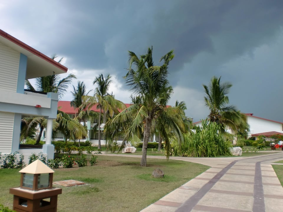 ..Blick in die Anlage.. Hotel Playa Pesquero