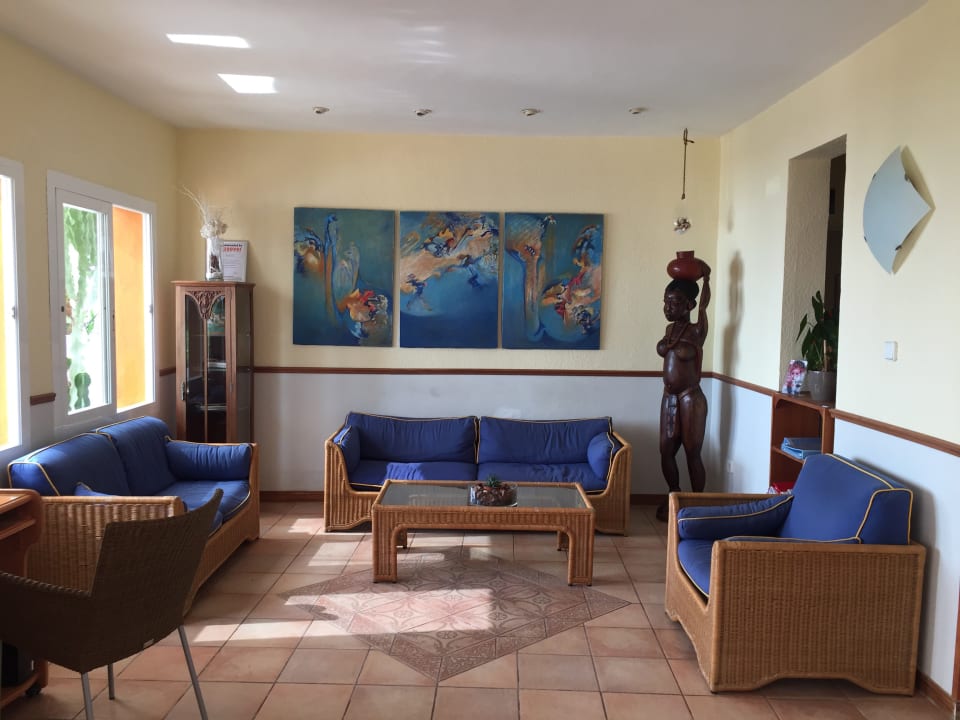 Lobby Hotel Figueretas