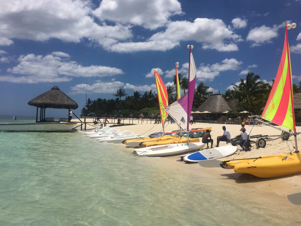 Strand La Pirogue Mauritius