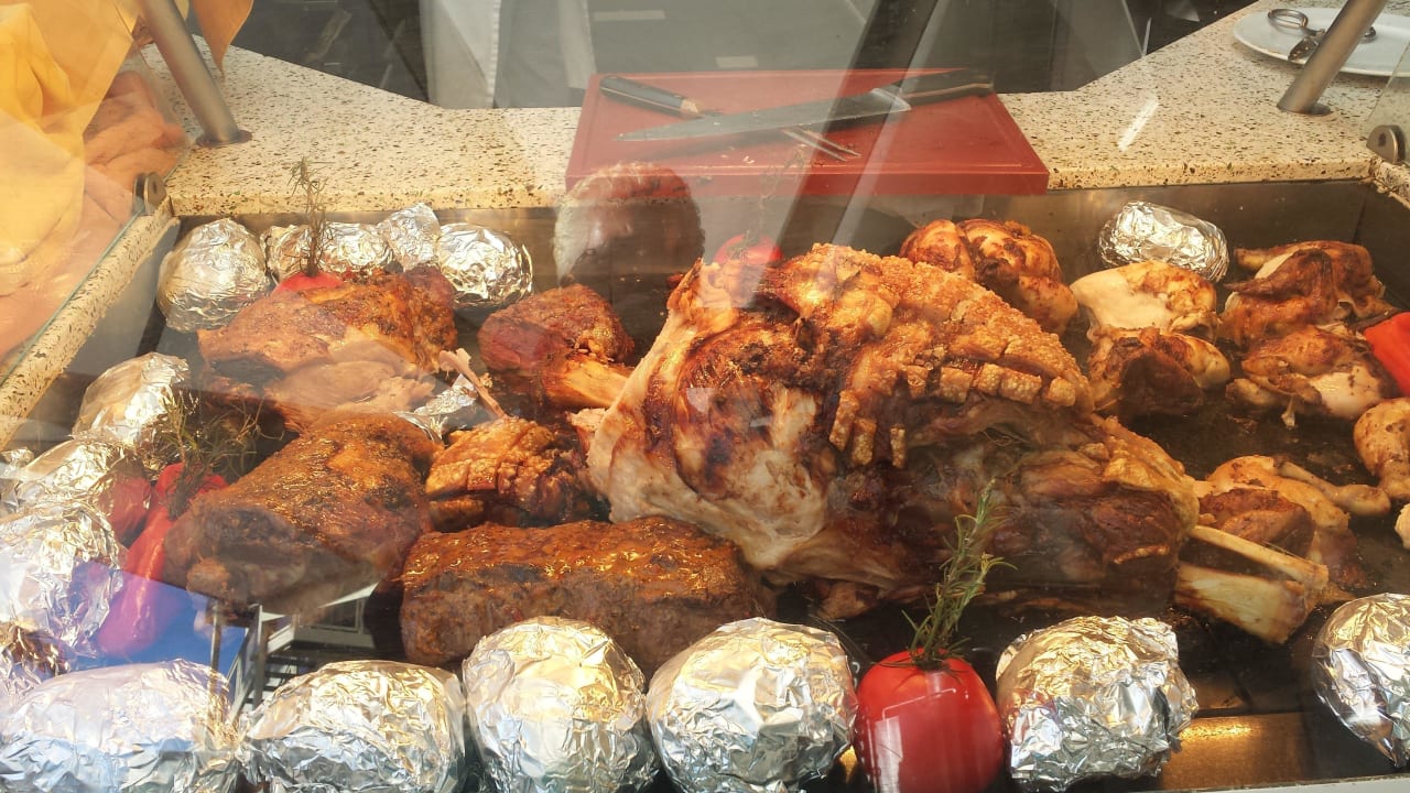 Fertige Braten Seaside Hotel Sandy Beach