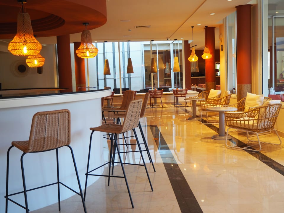 Gastro Hotel Rosella by Intelier