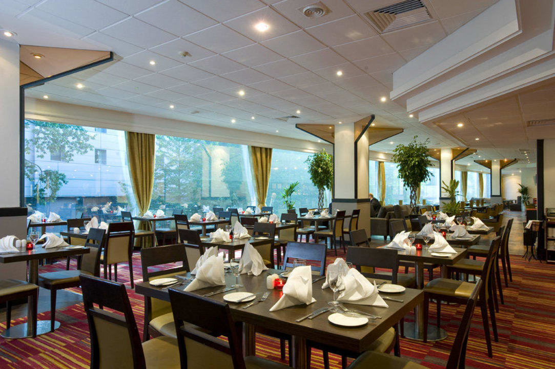 The Arch Restaurant Hotel Holiday Inn London Wembley