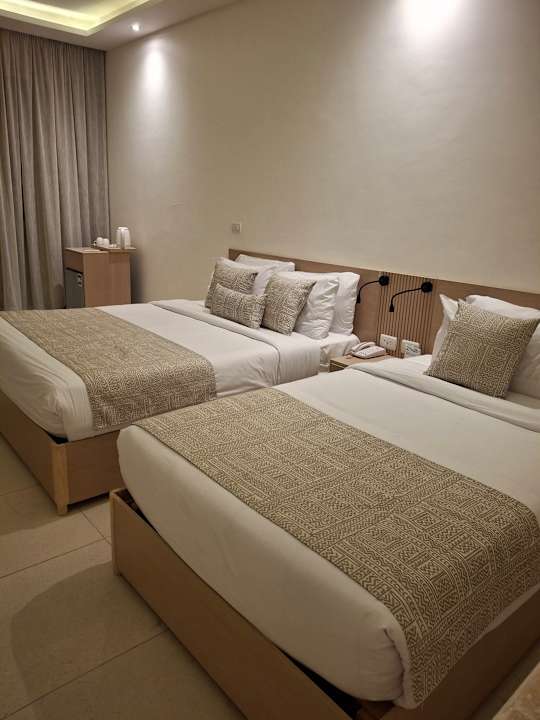 Zimmer Three Corners Equinox Beach Resort