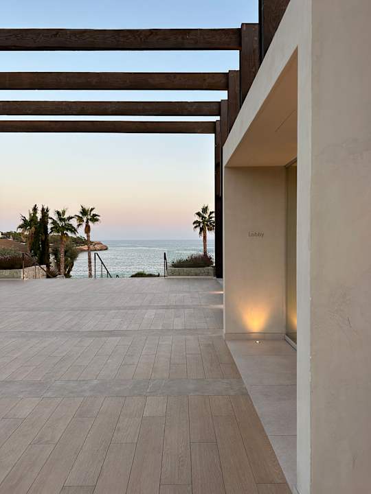 Lobby Ikos Porto Petro