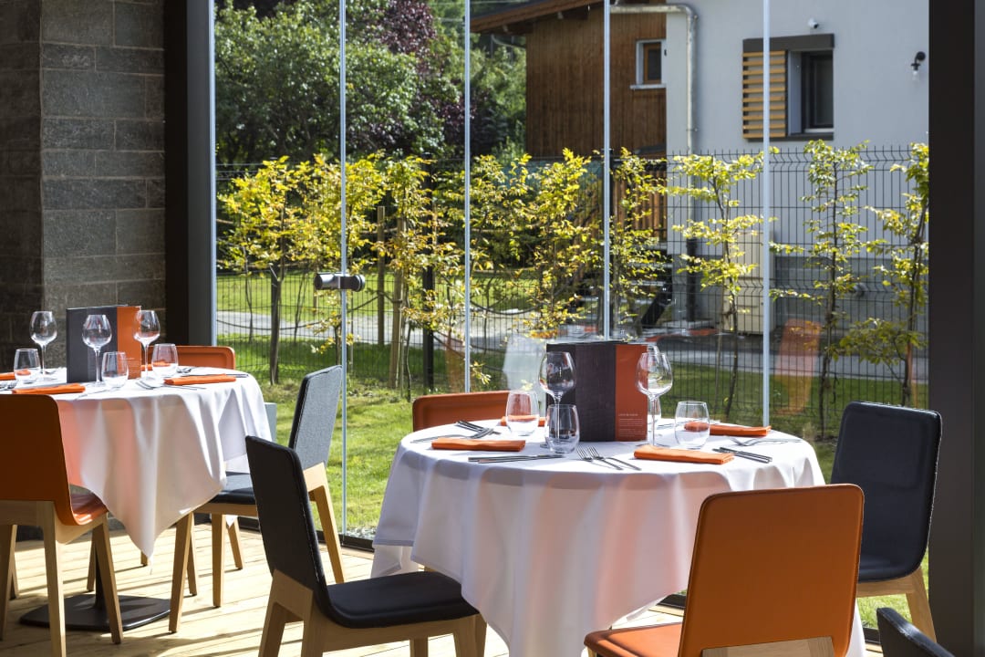 Pergola Hôtel l'Héliopic Sweet & Spa