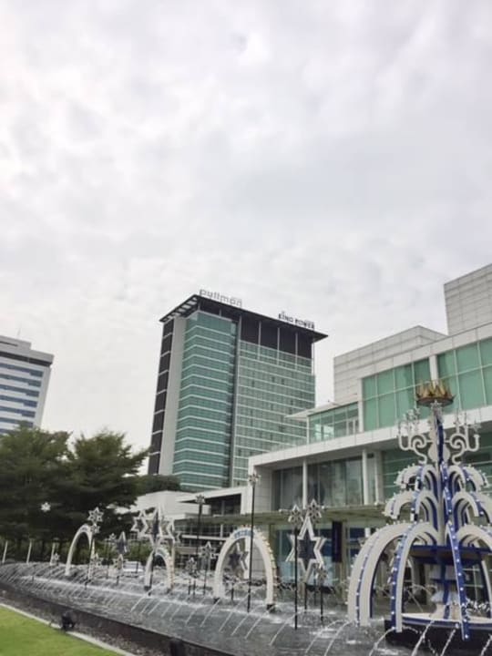 Hotel from outside Hotel Pullman Bangkok King Power