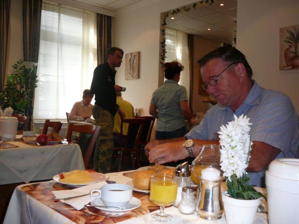 Frühstücksraum Hotel Lumen am Hauptbahnhof