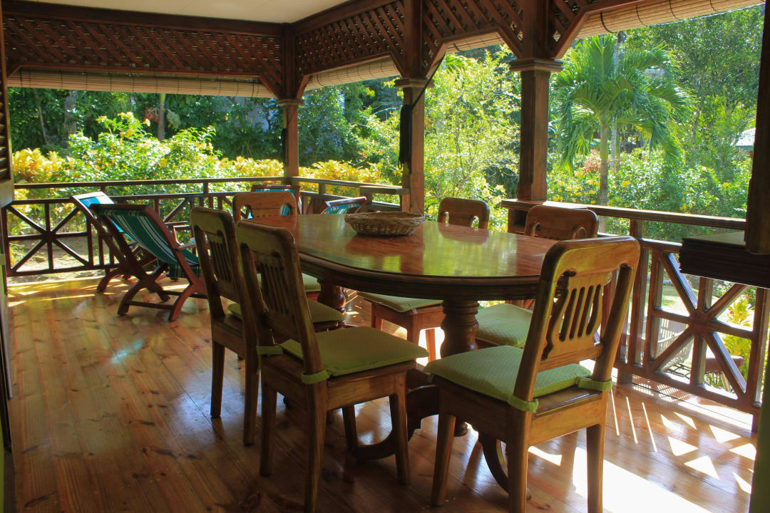 Veranda Kokover  Bois d'Amour Guesthouse