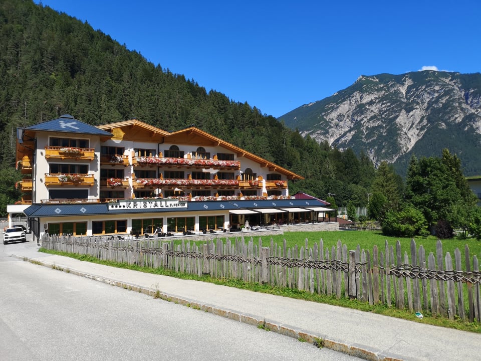 Außenansicht Verwöhnhotel Kristall