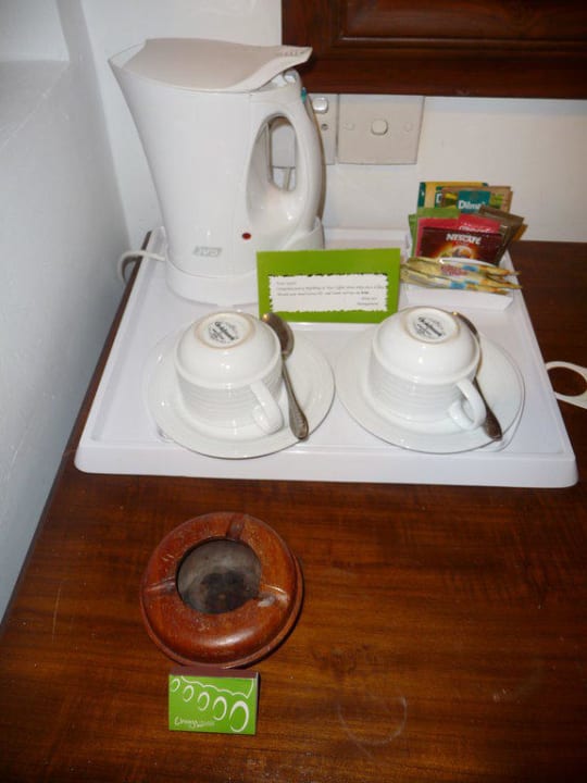 Tee- und Kaffee auf dem Zimmer Habarana Village by Cinnamon