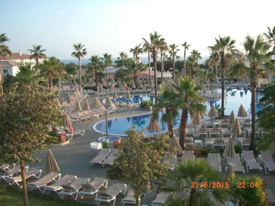 Blick vom Hotel auf einen von 3 Pools Hotel Riu Chiclana
