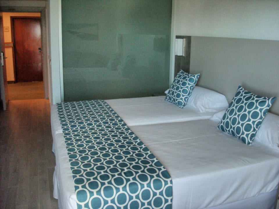 Zimmer Hotel Riu Oliva Beach Resort