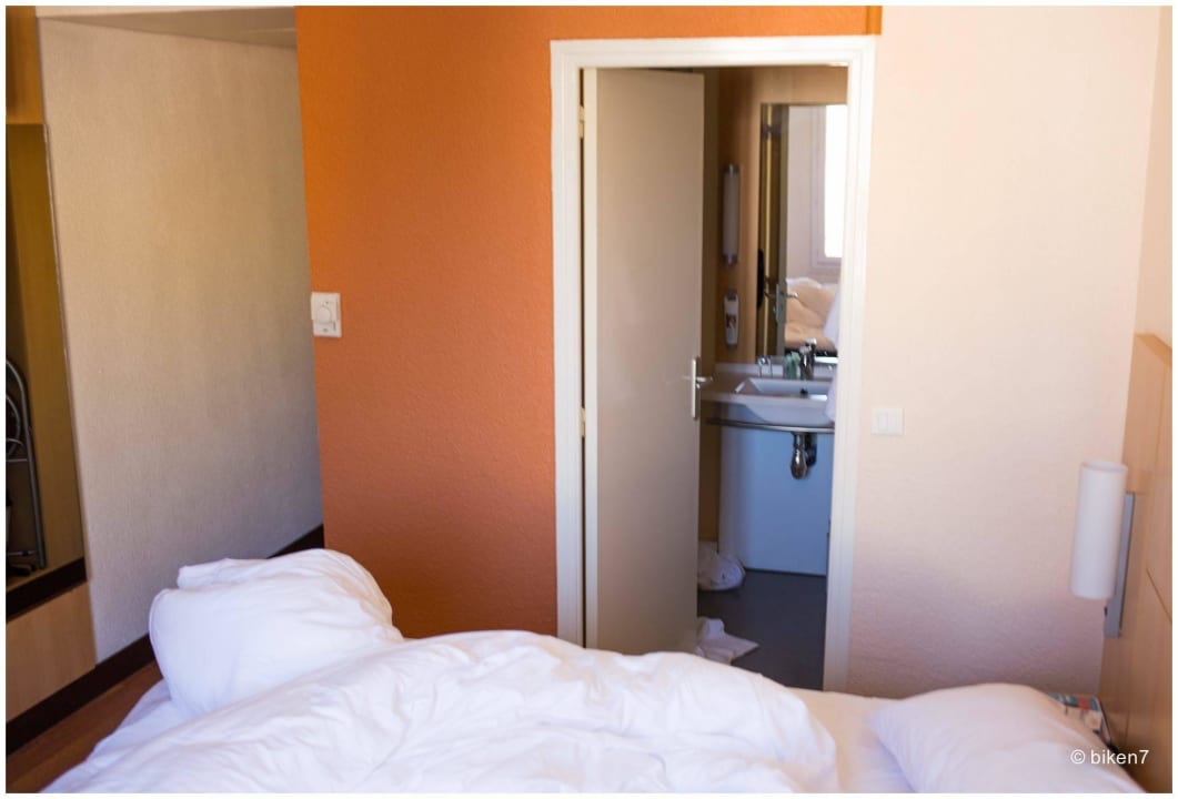 Blick Richtung kleines Bad ibis Hotel Nice Centre Notre Dame