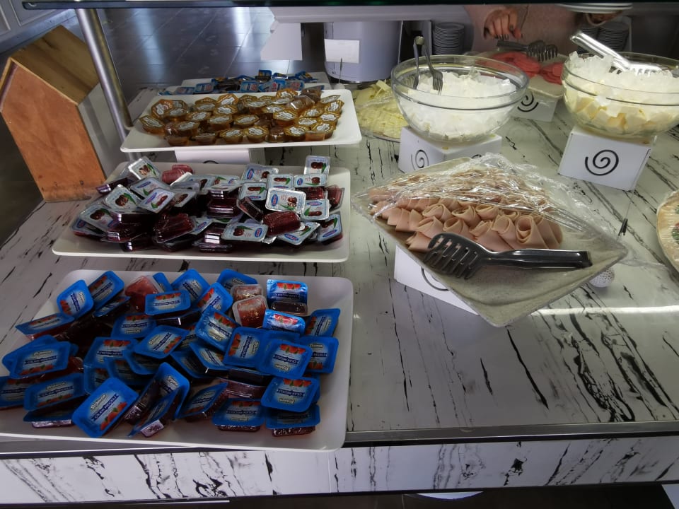 Gastro Can Garden Beach