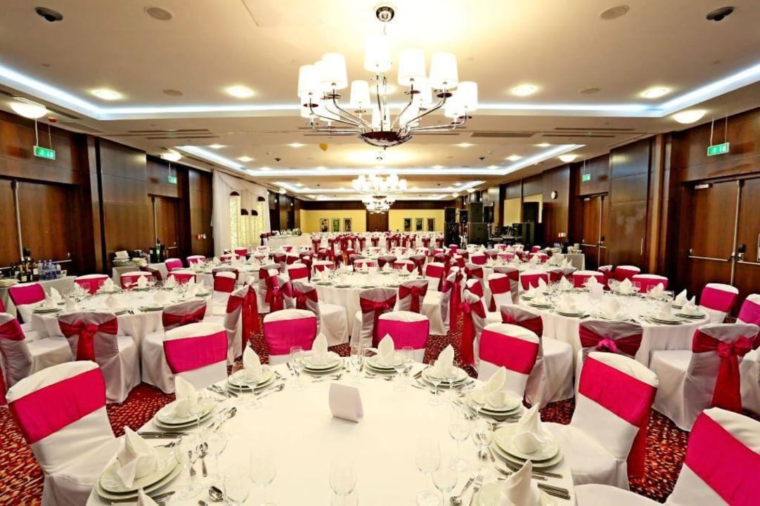 Ballroom Hilton Garden Inn Astana
