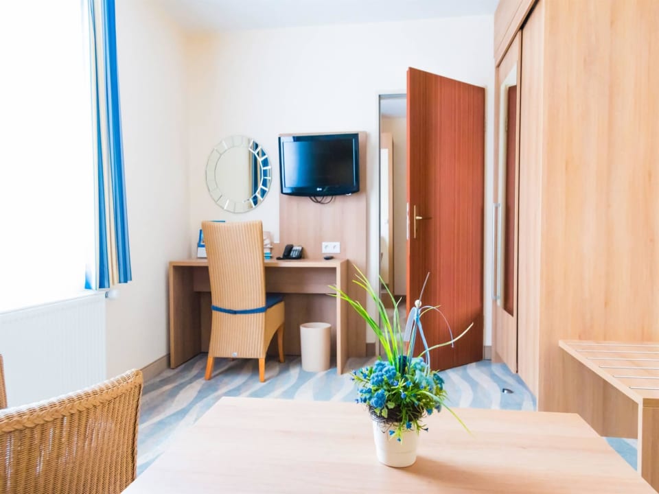 Wohnzimmer Drei-Raum-Hotelwohnung Inselhotel Bruns