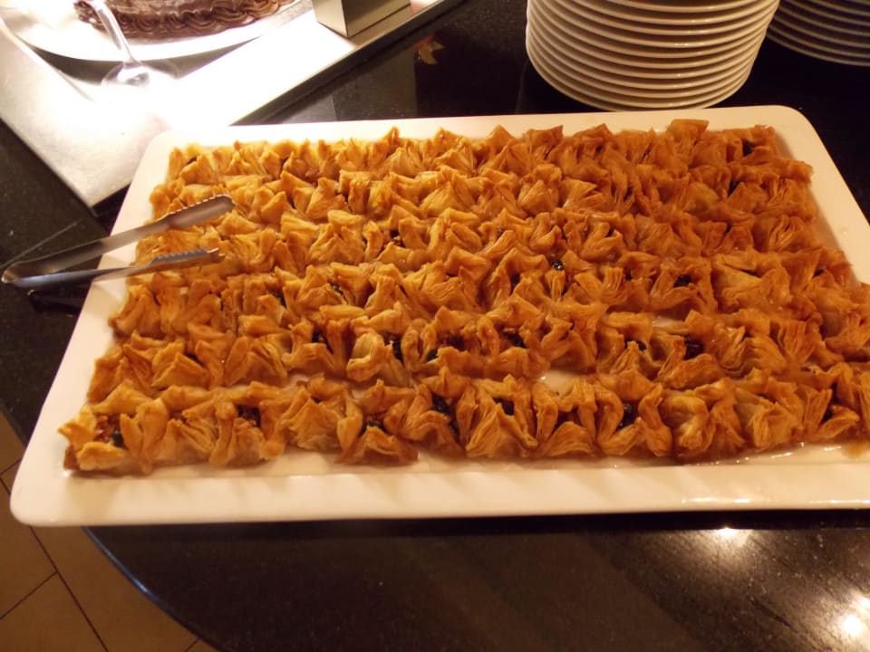 Baklava (süsses landestypische Dessert) SENTIDO Port Royal Villas & Spa