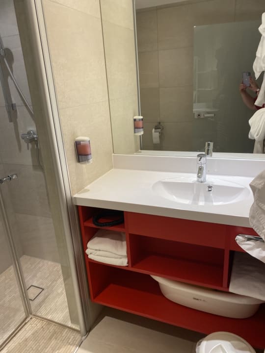 Zimmer All In Red Thermenhotel