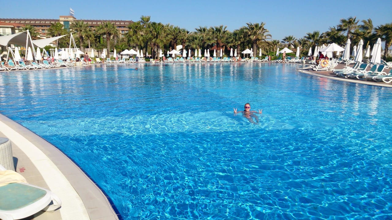 Richtig viel Platz im riesen Pool oberhalb Strand Paloma Oceana
