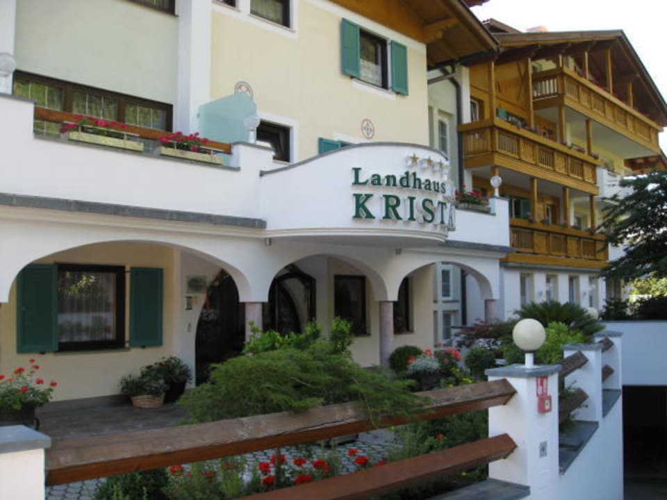 Aussenansicht vom Hotel Landhaus Hotel Kristall
