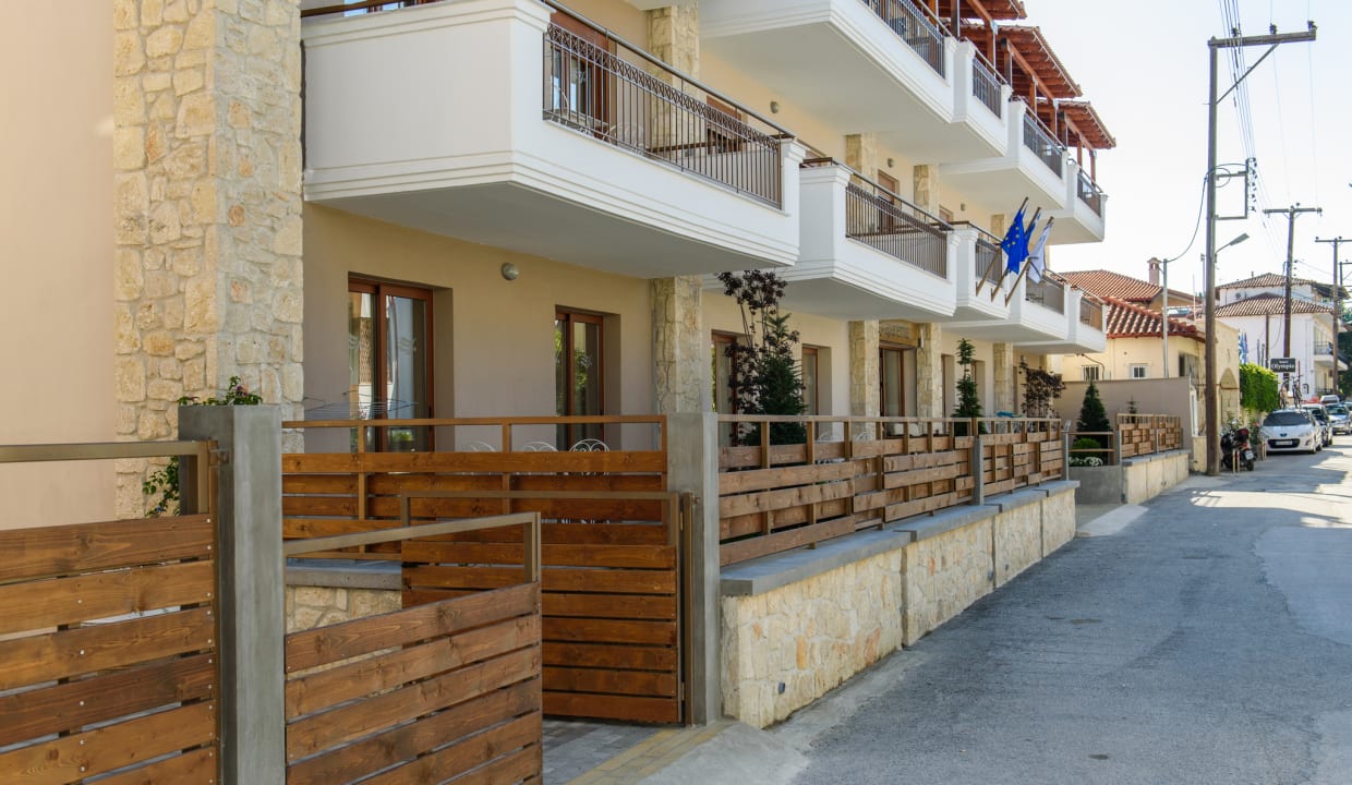 Außenansicht Apanemia by Flegra