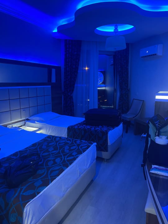 Zimmer Hotel Grand Zaman Beach