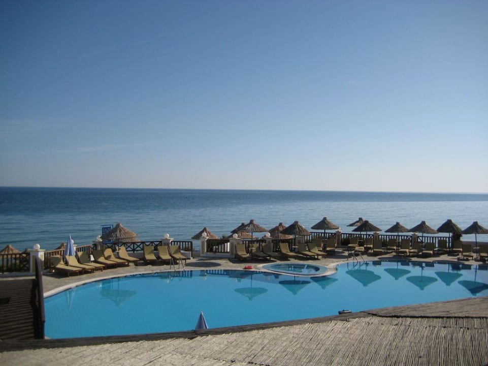 Ein Tag beginnt Alexander Beach Hotel & Village Resort