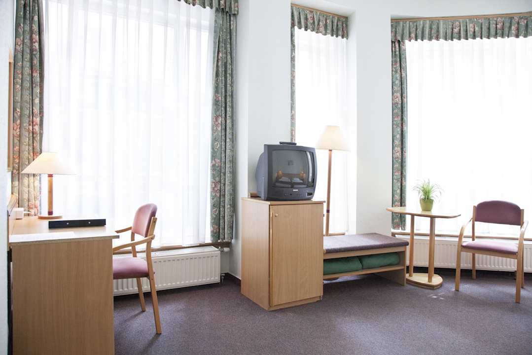 Standard Room City Hotel Pilvax