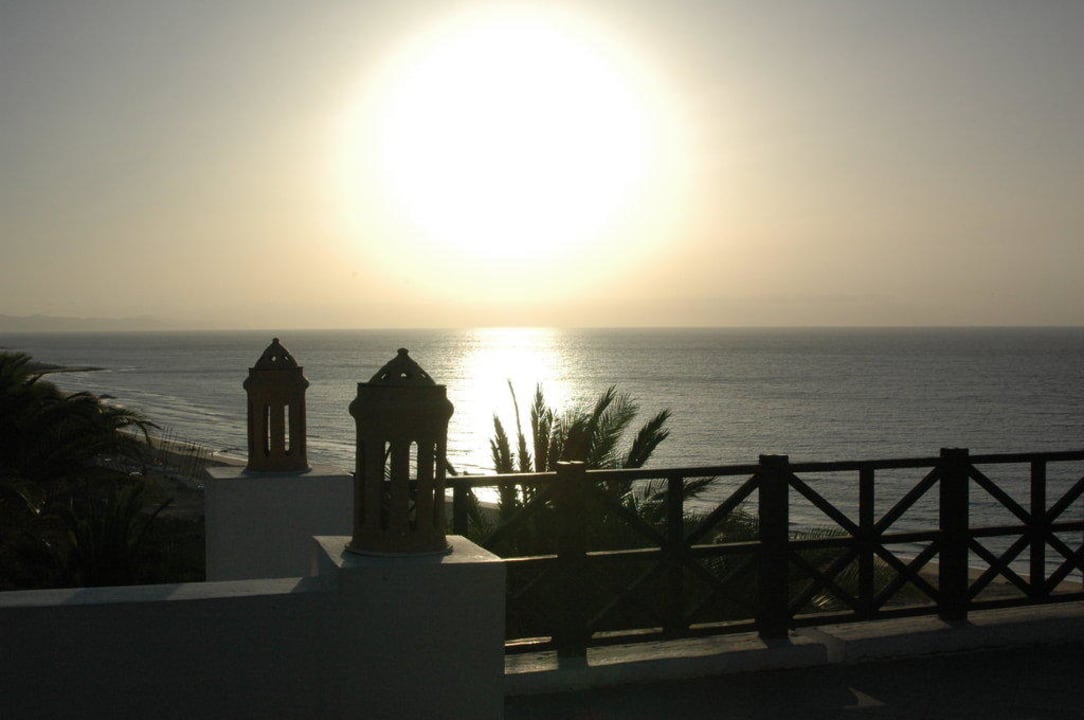 Sonnenaufgang von der Bar La Chossa aus gesehen Club Jandia Princess