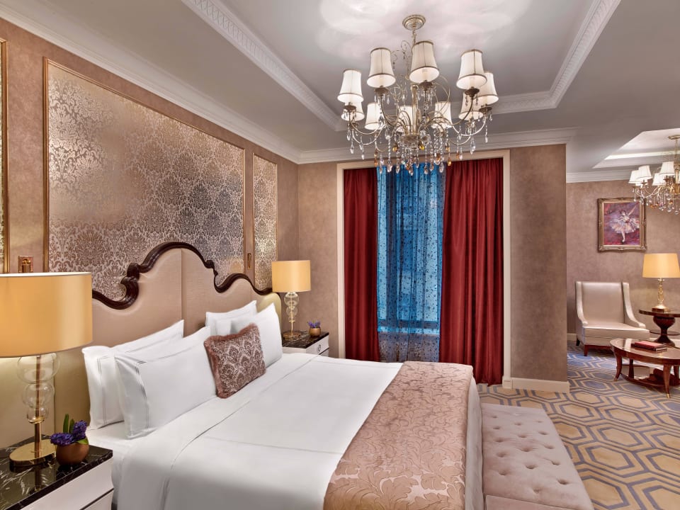 St. Regis Suite, Bedroom The St. Regis Moscow Nikolskaya