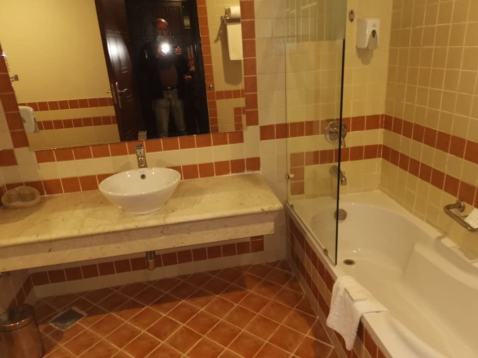 Zimmer Laguna Beach Marsa Resort