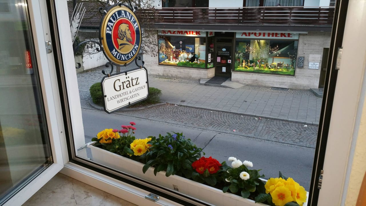 Ausblick zur Straße Landhotel & Gasthof Grätz