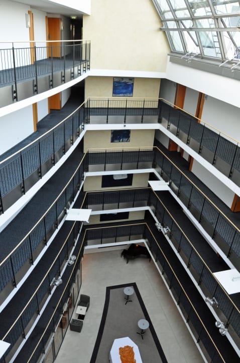 Innenhof Sicht ab DG in Barraum Dorint Hotel Esplanade Jena