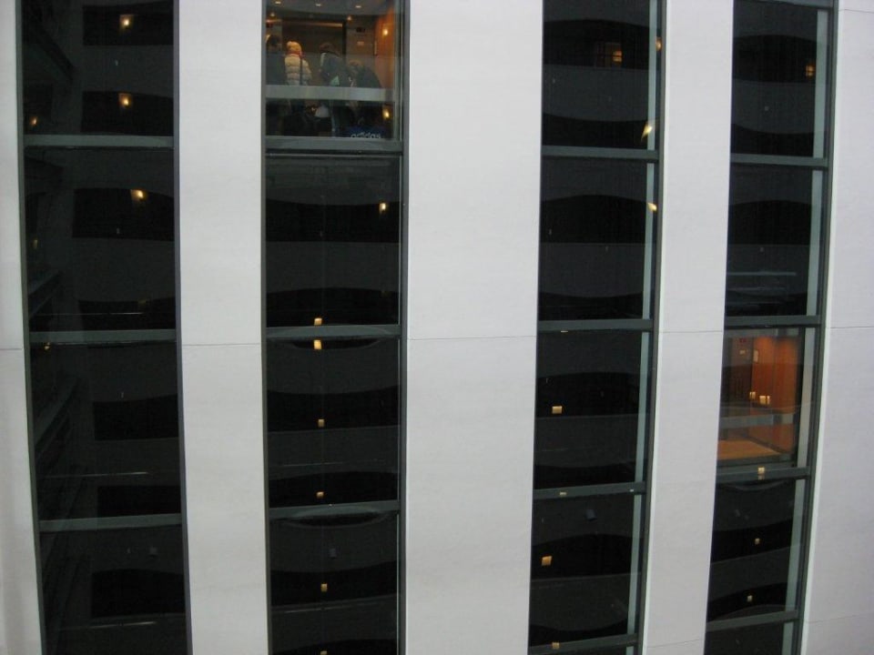 Zimmer Außenansicht Conrad New York Downtown