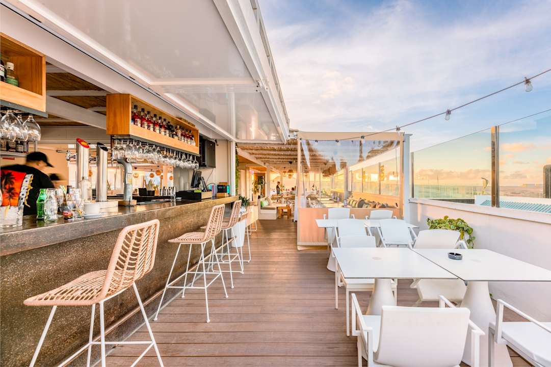 Gastro Bristol Sunset Beach - Holiday Apartments