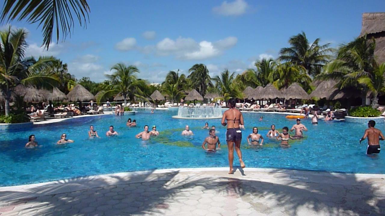 Wassergymnastik Catalonia Royal Tulum Beach & Spa Resort - Adults only